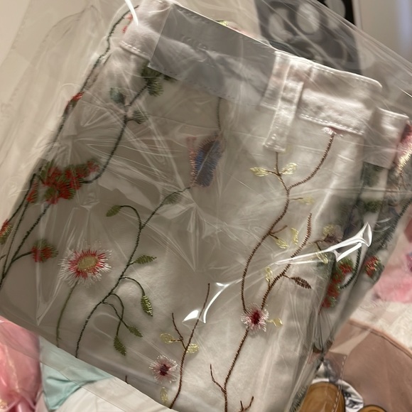 Hydraulic White Denim Mesh Overlay Floral Butterfly Tribeca Mid Rise Mini Skirt - Picture 11 of 12